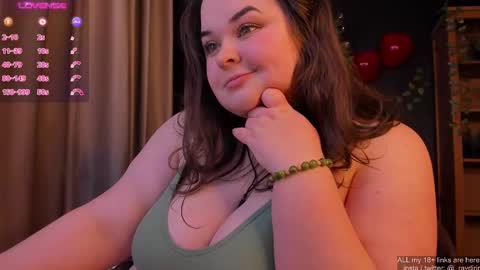 Snapshot of raydirin chatting on 03.09.25 Ray online show from 03.09.25