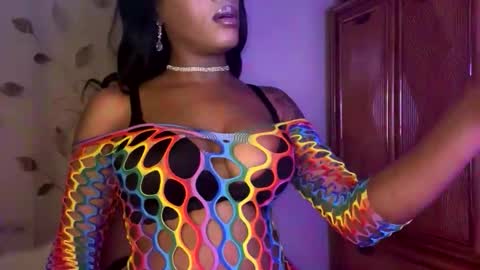 Raye Millian online show from 05.10.26