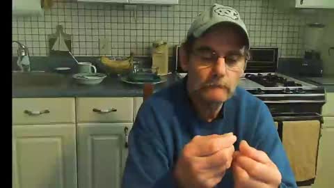 Snapshot of raylene4u2 chatting on 01.16.25 Ray online show from 01.16.25