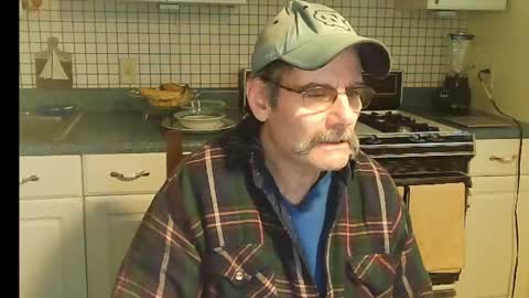 Snapshot of raylene4u2 chatting on 02.24.25 Ray online show from 02.24.25