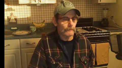 Snapshot of raylene4u2 chatting on 03.03.25 Ray online show from 03.03.25