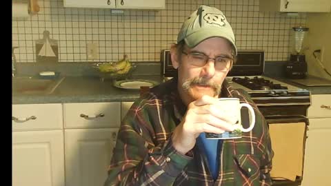 Snapshot of raylene4u2 chatting on 03.09.25 Ray online show from 03.09.25