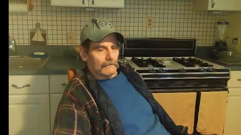 Snapshot of raylene4u2 chatting on 03.11.25 Ray online show from 03.11.25