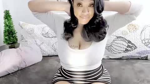 rayne woods online show from 06.23.26