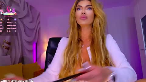 Snapshot of raysalexis19 chatting on 09.30.25 raysalexis19 online show from 09.30.25