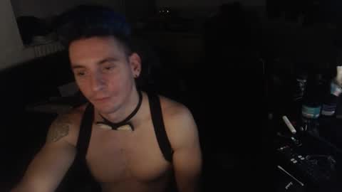 Rayzel online show from 11.30.25