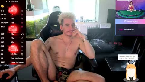 Snapshot of rayzel_white chatting on 06.25.26 Rayzel White online show from 06.25.26