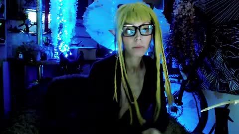 Snapshot of raziel_haze chatting on 01.04.25 Yrriel Strife Candy-Demon Caveboy mr. Cringe online show from 01.04.25