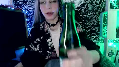 Snapshot of raziel_haze chatting on 03.10.25 Yrriel Strife Candy-Demon Caveboy mr. Cringe online show from 03.10.25