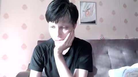 Snapshot of raziel_haze chatting on 09.28.25 Yrriel Strife Candy-Demon Caveboy mr. Cringe online show from 09.28.25