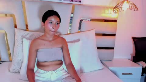 Snapshot of real_doncella_pussy chatting on 05.16.26 DONCELLA online show from 05.16.26