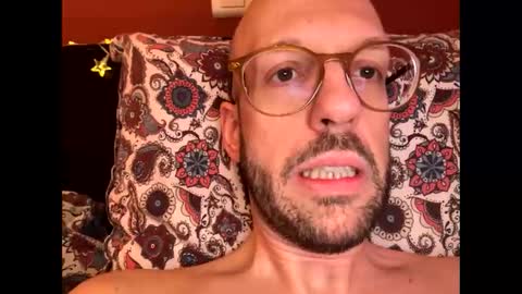 HugeSecret online show from 01.12.26