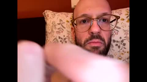 HugeSecret online show from 02.05.26