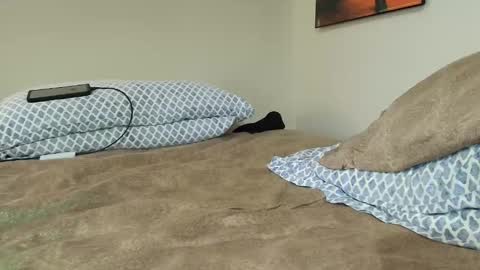 Snapshot of realityunplugged chatting on 11.06.25 realityunplugged online show from 11.06.25