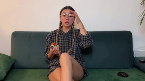 Snapshot of reallove_x chatting on 02.10.26 Leo Luna online show from 02.10.26