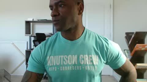 Rey online show from 10.03.25