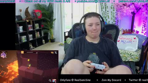 Snapshot of realsamisins chatting on 02.08.25 Snap - RealSamiSins online show from 02.08.25