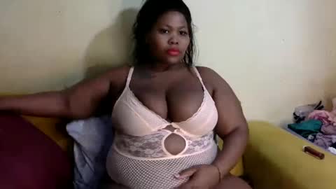 REAL1SWEETHEART online show from 02.12.25