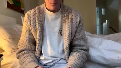 Snapshot of reasonablycurious chatting on 02.01.26 reasonablycurious online show from 02.01.26