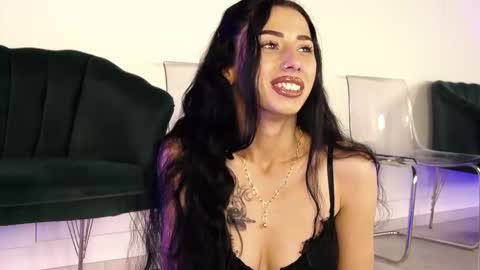 rebbeccaray online show from 12.17.25