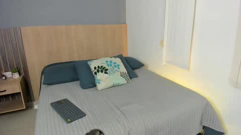 Snapshot of rebeca_cortez1 chatting on 10.20.25 I invite you to my birthday on November 3th online show from 10.20.25