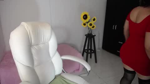 REBECA online show from 02.19.25