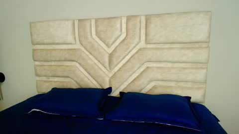 Rebeca Williams online show from 02.21.25