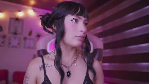 Snapshot of rebecah_1 chatting on 10.30.25 Rebeca online show from 10.30.25