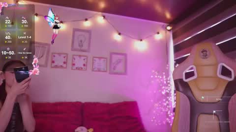 Snapshot of rebecah_1 chatting on 11.06.25 Rebeca online show from 11.06.25