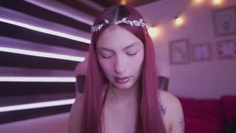 Snapshot of rebecah_1 chatting on 11.26.25 Rebeca online show from 11.26.25