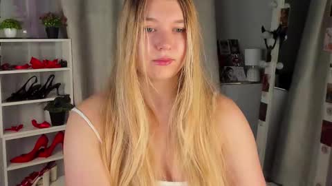 rebecca_____ online show from 10.13.25