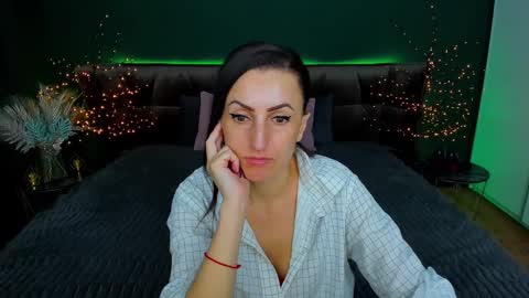 rebecca_diamonds online show from 03.05.25