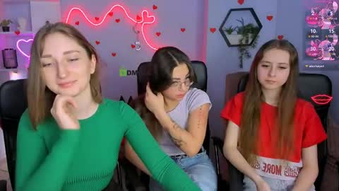 rebecca_smile_ online show from 04.17.26