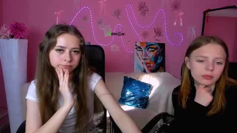 Snapshot of rebecca_smile_ chatting on 05.15.26 rebecca_smile_ online show from 05.15.26