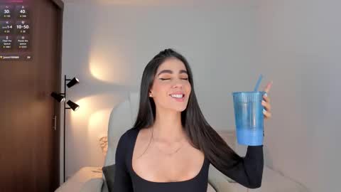 Snapshot of rebeccabaxter chatting on 02.26.26 Rebecca online show from 02.26.26