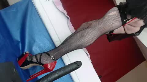 Rebeccalachaude online show from 02.15.25