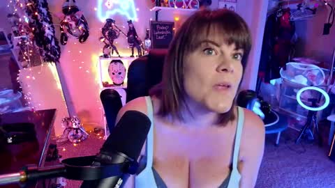 Rebecca Love online show from 02.17.26