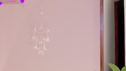 Snapshot of rebeccawhite_meow chatting on 06.25.26 rebeccawhite_meow online show from 06.25.26