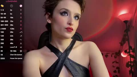 Snapshot of rebegoldnoir chatting on 04.25.26 Mistress Rebecca online show from 04.25.26