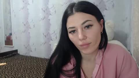 Snapshot of rebeka_08 chatting on 02.19.26 Rebeka 08 online show from 02.19.26