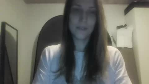 Keely KeKe Kiwi online show from 10.24.25