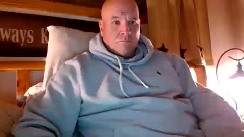 Snapshot of recman15 chatting on 11.02.25 Mtn. Man online show from 11.02.25