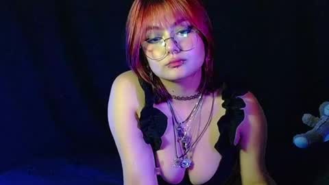 red_cherry2 online show from 04.19.26