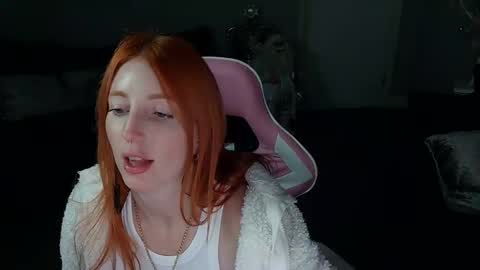 Red -  online show from 12.12.24