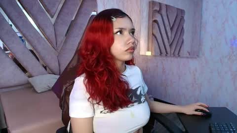 Snapshot of red_pandaa chatting on 04.24.26 red_pandaa online show from 04.24.26