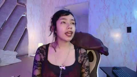 Snapshot of red_pandaa chatting on 05.10.26 red_pandaa online show from 05.10.26