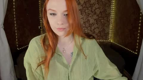 Mia online show from 04.10.26