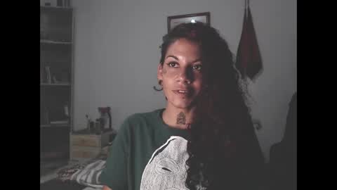 Snapshot of red_savage_ chatting on 02.12.25 Instagram Valerie yourdream online show from 02.12.25