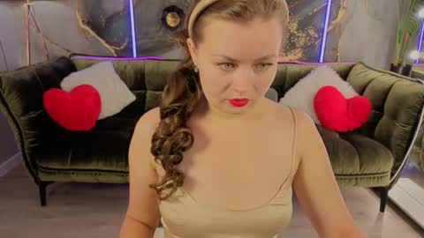 Snapshot of reddoll_ chatting on 09.20.25 Lily online show from 09.20.25