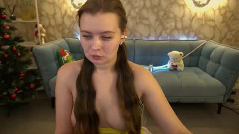 Snapshot of reddoll_ chatting on 01.13.26 Lily online show from 01.13.26